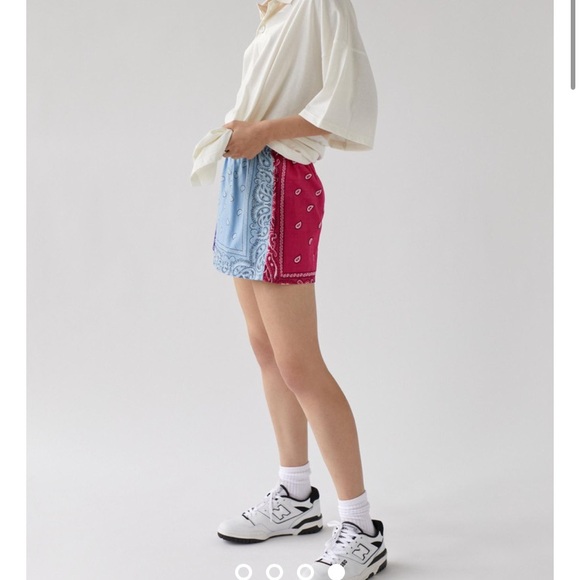 Urban Outfitters Urban Renewal Recycled Bandana Print Pull-On Short NWT - Picture 4 of 7